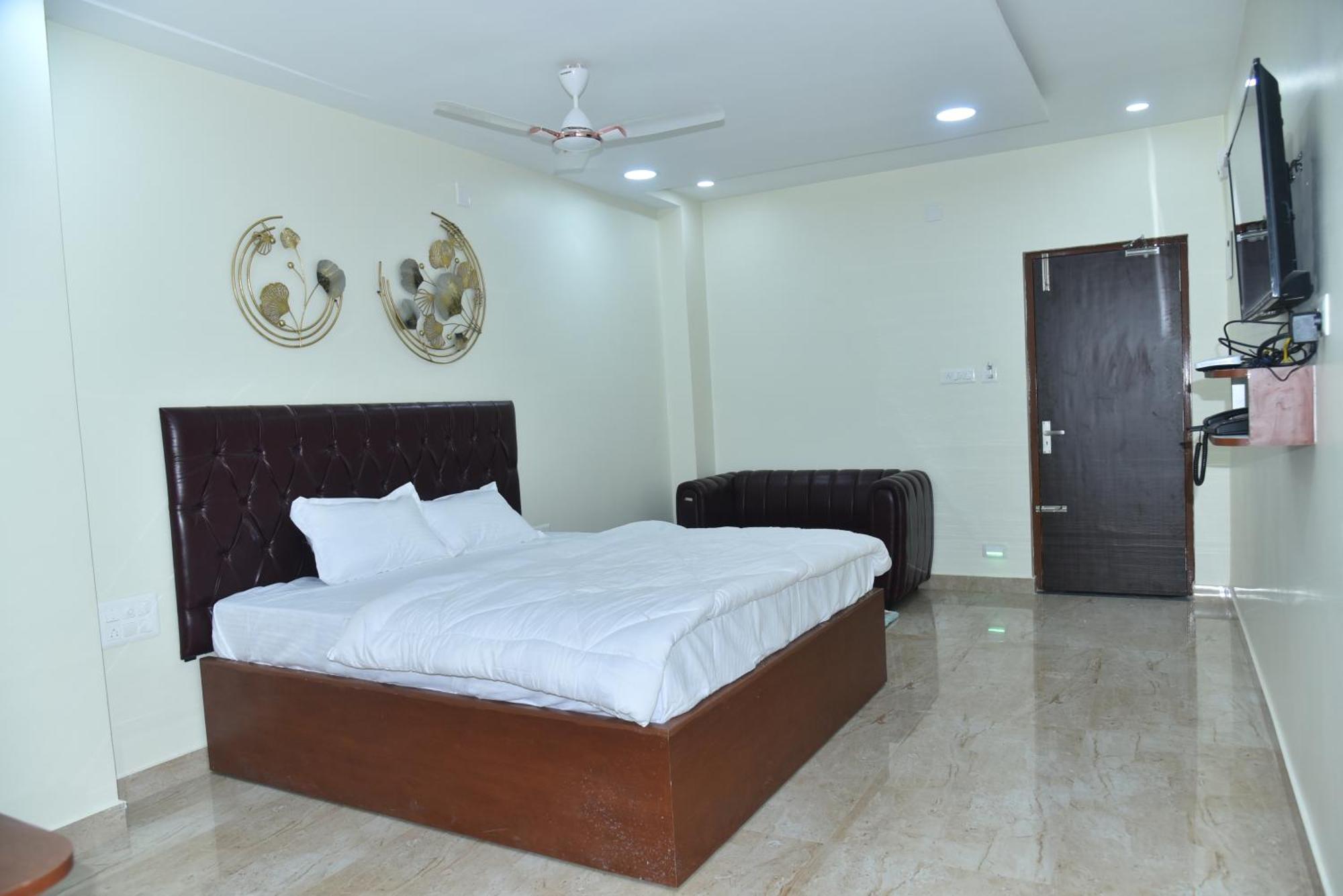 The Paradise Guest Inn Nellore Exterior foto